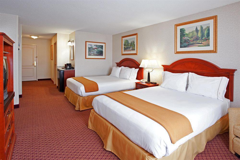 Holiday Inn Express & Suites - Sharon-Hermitage, An Ihg Hotel West Middlesex Zimmer foto